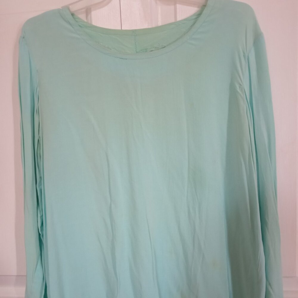 Women's Aqua Medium Long Sleeve Top